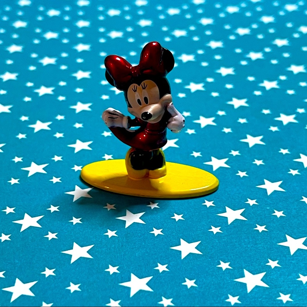 Authentic Disney Minnie Mouse Metal Figurine